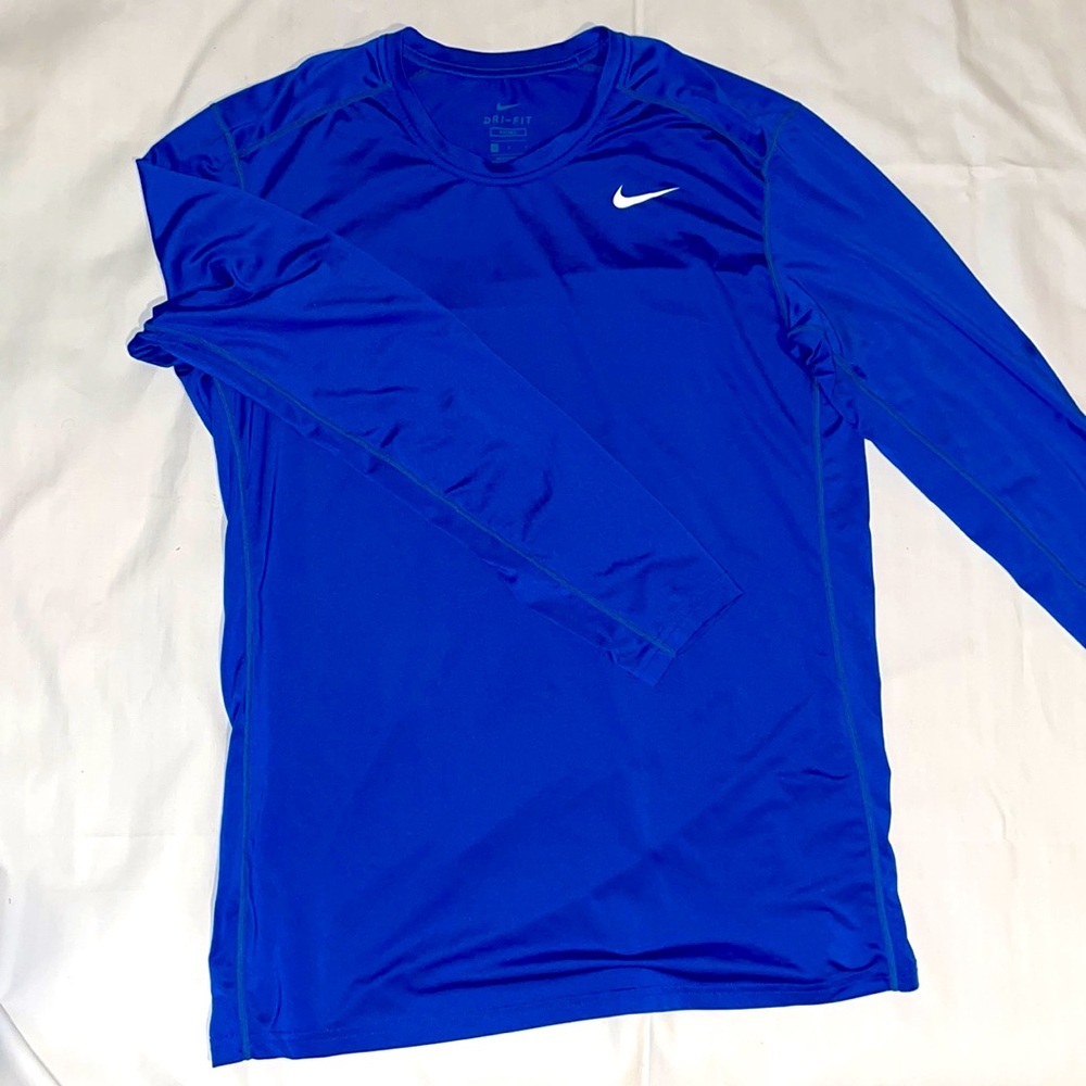 Blue long sleeve Nike shirt